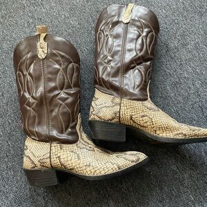 Made in USA leather cowboy boots